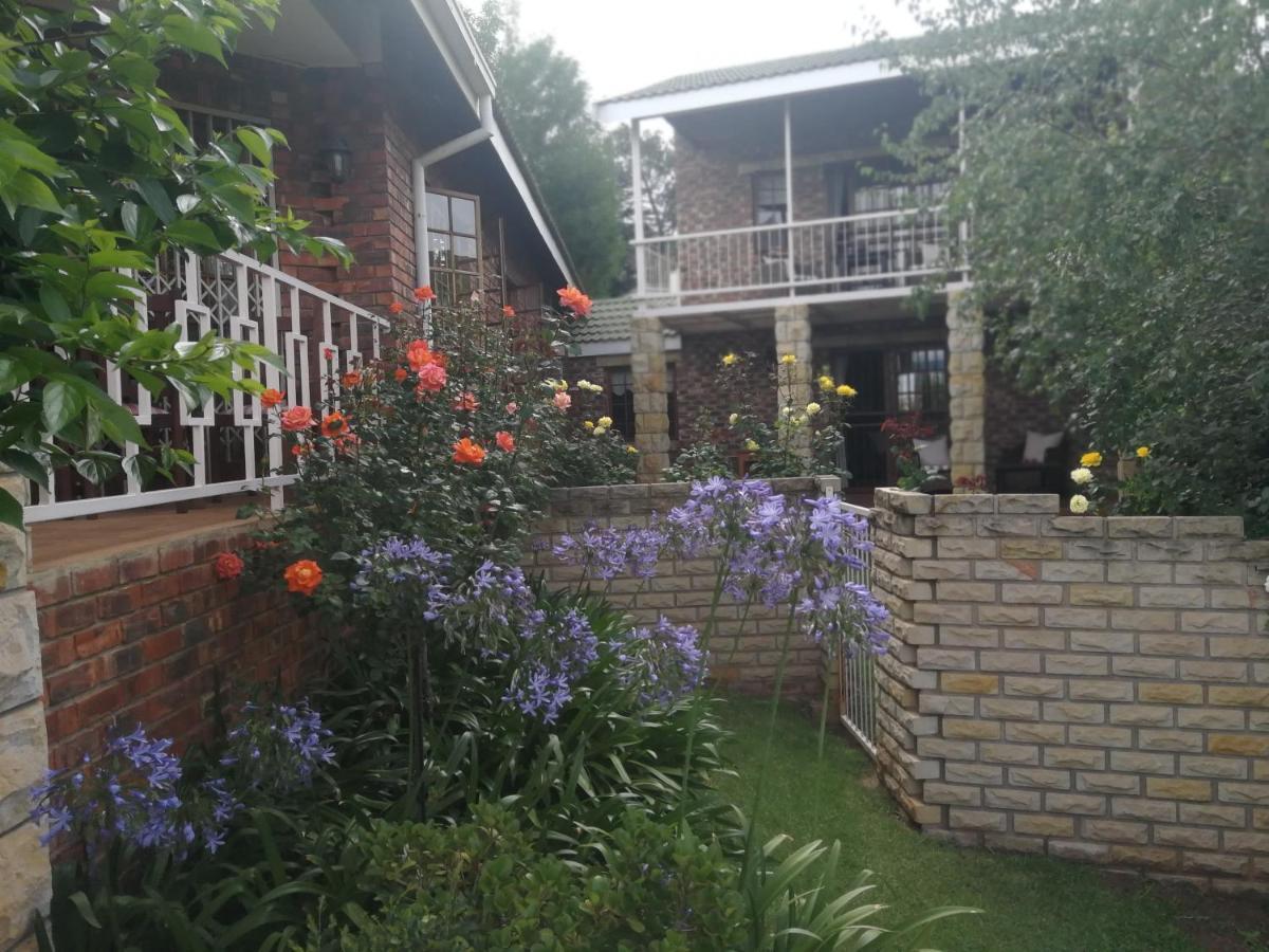 Clarens Cottages Kültér fotó