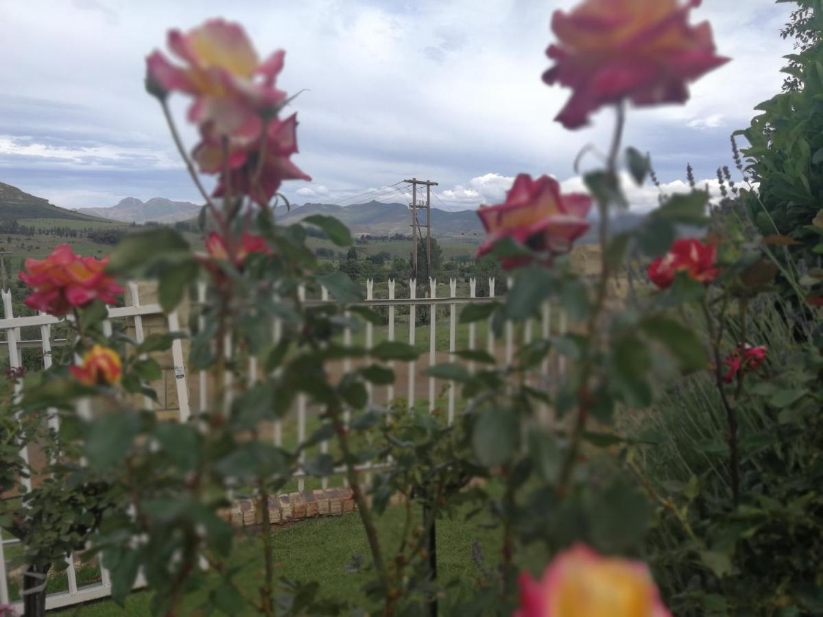Clarens Cottages Kültér fotó