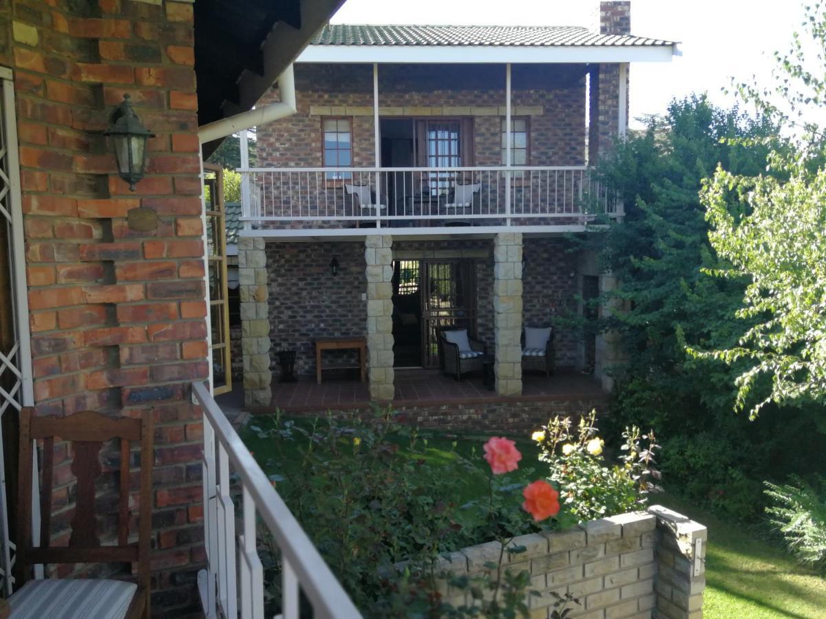 Clarens Cottages Kültér fotó